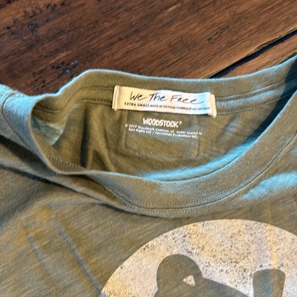 Free People Bundle!
Beginners Luck Slouch Shorts and 2 shirts! - Picture 10 of 12